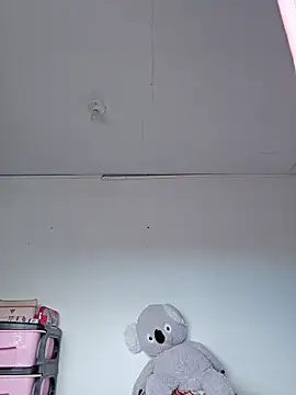 Snapshot of Vini_09 chatting on January 12, 5:51 pm Vini 09 online show from January 12, 5:51 pm