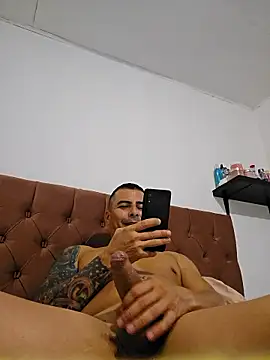 Snapshot of Vini_09 chatting on January 16, 5:55 am Vini 09 online show from January 16, 5:55 am