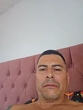 Snapshot of Vini_09 chatting on February 16, 8:05 pm Vini 09 online show from February 16, 8:05 pm