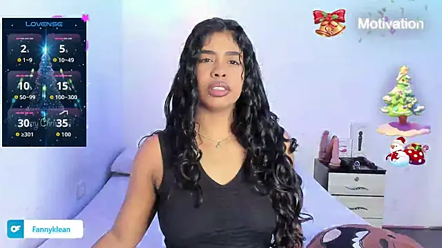 Snapshot of Fanny_Klean chatting on December 4, 4:44 am Fanny Klean online show from December 4, 4:44 am
