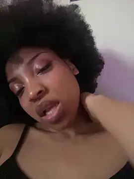 KimiAqua online show from March 5, 11:05 pm