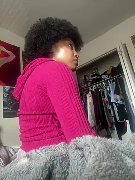 KimiAqua online show from March 9, 6:00 pm