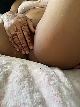 KimiAqua online show from March 18, 4:26 pm