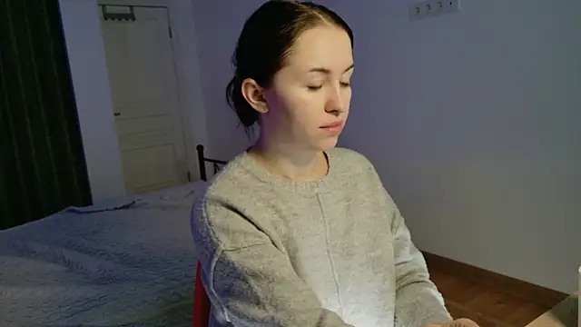 Snapshot of VioletCatt chatting on November 26, 6:36 am VioletCatt online show from November 26, 6:36 am