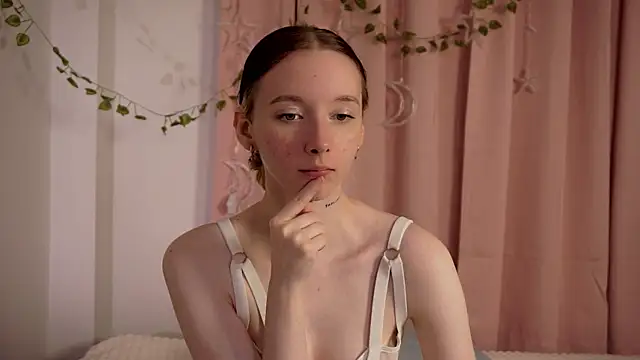 LimaLexxx online show from September 22, 5:37 pm