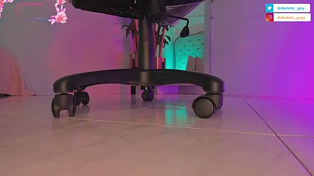 charlotte  grey online show from October 1, 9:10 pm