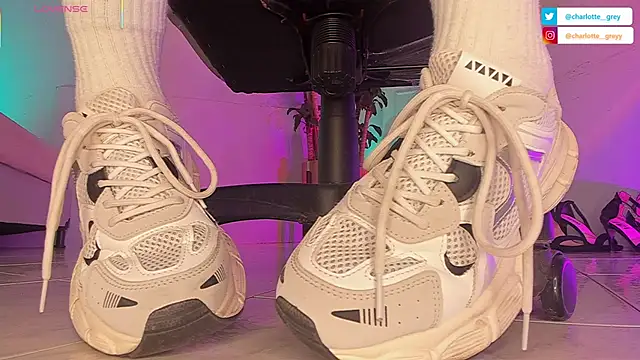 charlotte  grey online show from October 6, 8:06 pm