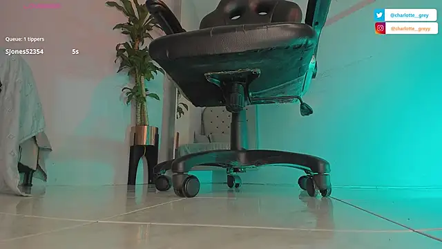 charlotte  grey online show from November 3, 7:48 pm