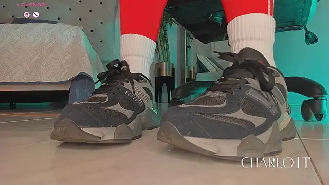 charlotte  grey online show from January 17, 3:28 pm