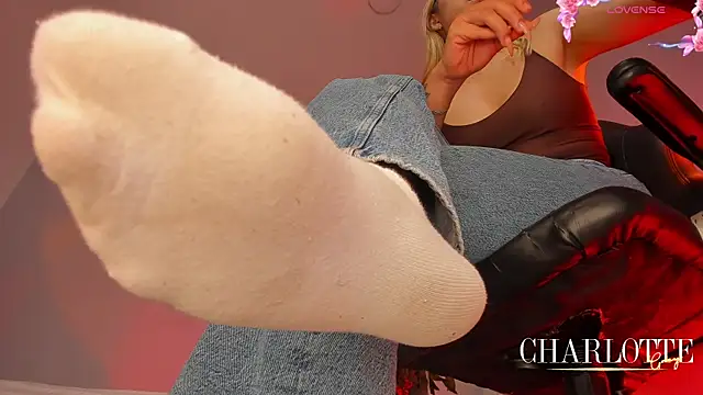 charlotte  grey online show from May 4, 8:49 pm