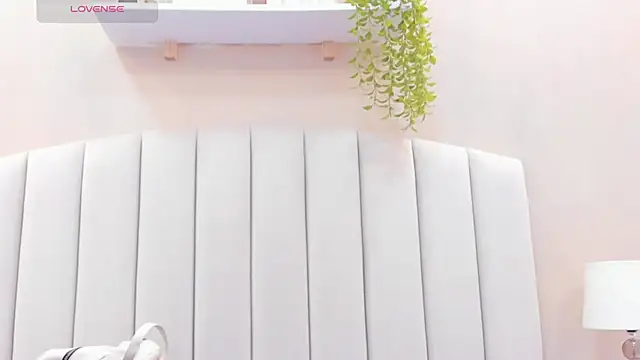 Mia thompson 19 online show from February 11, 7:41 pm