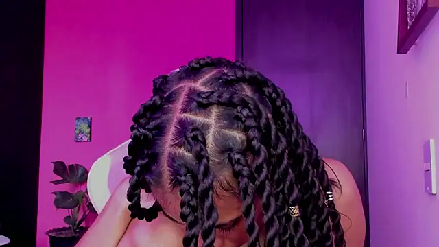 Snapshot of Juanadearco5 chatting on December 29, 8:58 pm Juanadearco5 online show from December 29, 8:58 pm