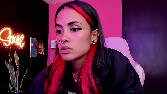 Snapshot of Juanadearco5 chatting on September 9, 3:00 pm Juanadearco5 online show from September 9, 3:00 pm