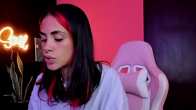 Snapshot of Juanadearco5 chatting on September 10, 9:26 pm Juanadearco5 online show from September 10, 9:26 pm