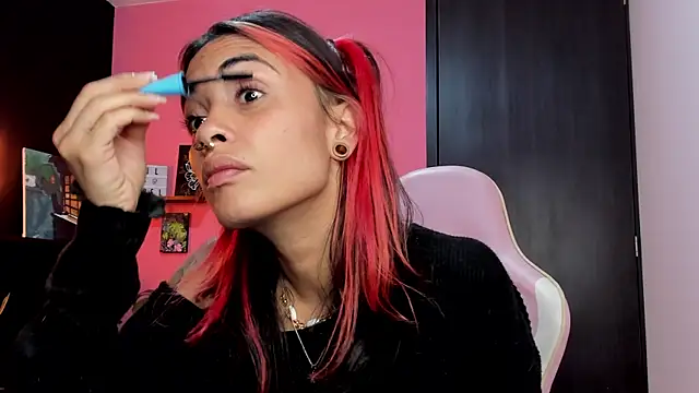 Snapshot of Juanadearco5 chatting on September 19, 11:05 pm Juanadearco5 online show from September 19, 11:05 pm