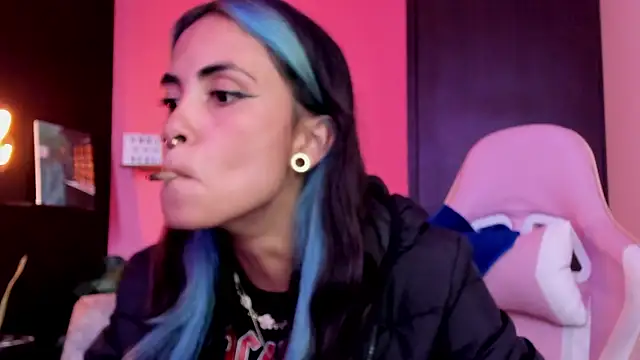 Snapshot of Juanadearco5 chatting on September 23, 8:56 pm Juanadearco5 online show from September 23, 8:56 pm