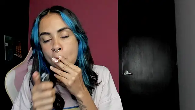 Snapshot of Juanadearco5 chatting on October 4, 11:03 pm Juanadearco5 online show from October 4, 11:03 pm