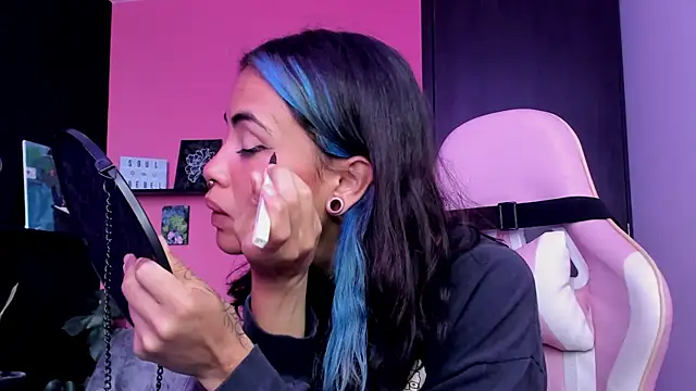 Snapshot of Juanadearco5 chatting on October 7, 5:21 pm Juanadearco5 online show from October 7, 5:21 pm