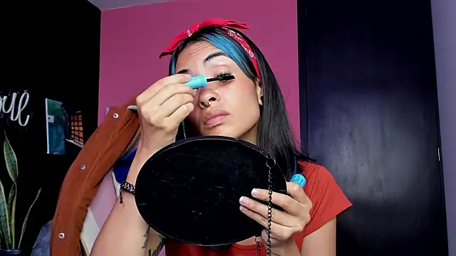 Snapshot of Juanadearco5 chatting on October 12, 5:01 pm Juanadearco5 online show from October 12, 5:01 pm