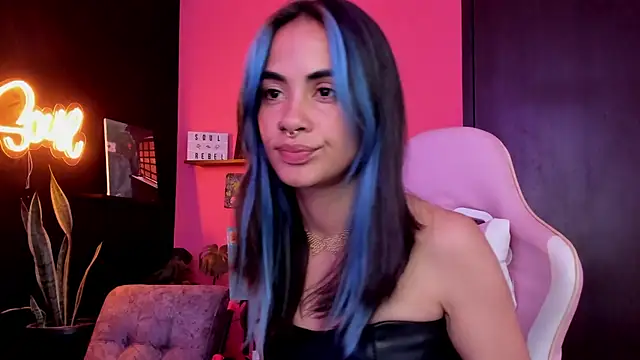 Snapshot of Juanadearco5 chatting on October 31, 1:12 pm Juanadearco5 online show from October 31, 1:12 pm