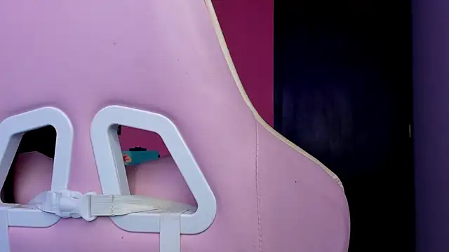 Snapshot of Juanadearco5 chatting on November 19, 8:20 pm Juanadearco5 online show from November 19, 8:20 pm