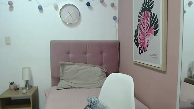 Snapshot of lanna_1878 chatting on June 3, 2:33 pm lanna 1878 online show from June 3, 2:33 pm