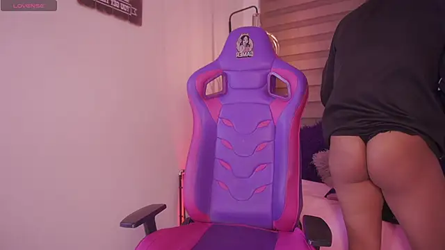 madelyn rose  online show from November 21, 1:37 am