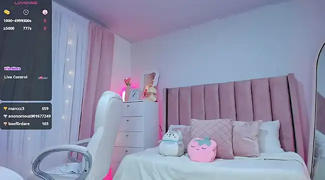 Snapshot of ania_sweet18 chatting on January 31, 4:25 am ania sweet18 online show from January 31, 4:25 am