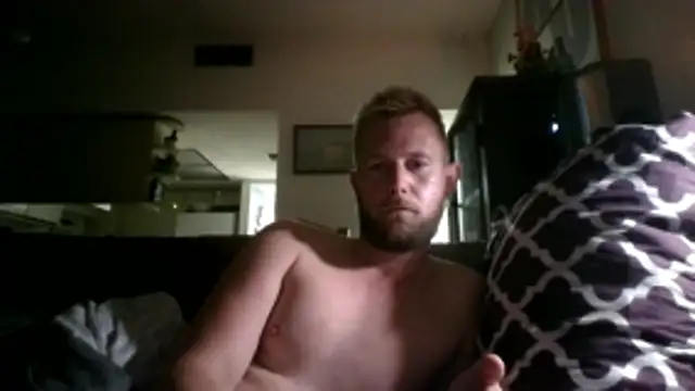 Snapshot of W1LBURN chatting on June 13, 8:45 am W1LBURN online show from June 13, 8:45 am