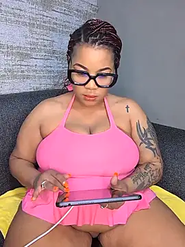 Snapshot of ExclusiveLeexx chatting on January 21, 4:43 am ExclusiveLeexx online show from January 21, 4:43 am