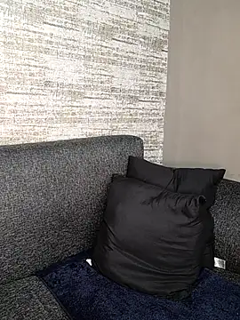 Snapshot of ExclusiveLeexx chatting on February 2, 9:19 am ExclusiveLeexx online show from February 2, 9:19 am