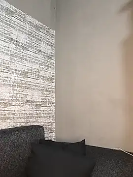 Snapshot of ExclusiveLeexx chatting on March 9, 5:28 pm ExclusiveLeexx online show from March 9, 5:28 pm