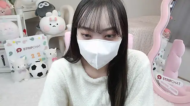 momo room online show from February 2, 3:32 am