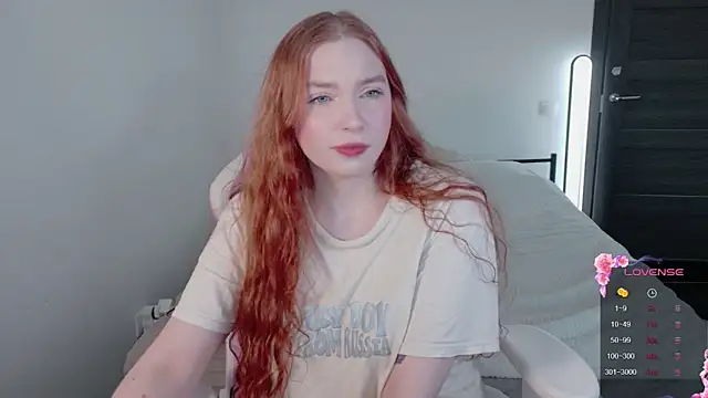 cinnabon girls online show from March 11, 3:18 pm