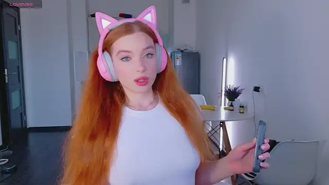 cinnabon girls online show from April 29, 4:22 pm