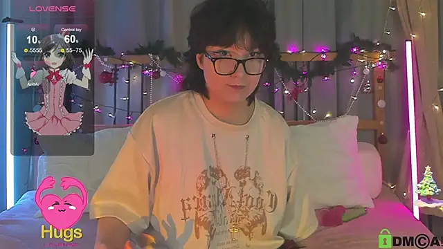 dreamgirllovee online show from December 19, 8:02 am