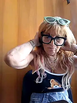 Snapshot of eva2023sexy chatting on May 27, 1:08 pm eva2023sexy online show from May 27, 1:08 pm