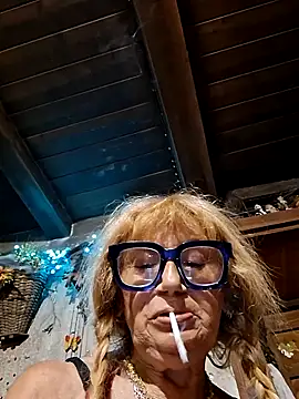 Snapshot of eva2023sexy chatting on May 28, 7:44 pm eva2023sexy online show from May 28, 7:44 pm
