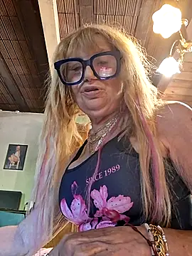 Snapshot of eva2023sexy chatting on May 29, 11:52 am eva2023sexy online show from May 29, 11:52 am