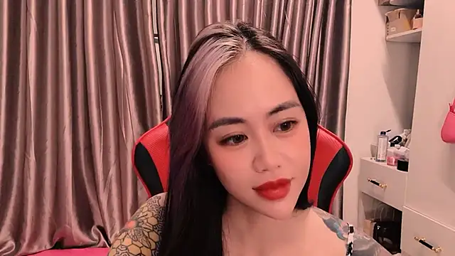 witch-39 online show from February 13, 2:46 pm