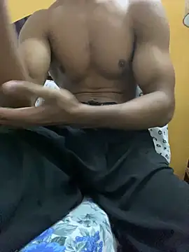 Snapshot of Wild_beast chatting on November 14, 10:25 am Wild beast online show from November 14, 10:25 am