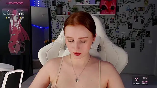 Snapshot of Meow_babe chatting on December 5, 12:11 pm Meow babe online show from December 5, 12:11 pm