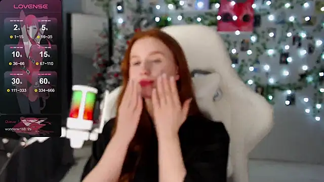 Snapshot of Meow_babe chatting on December 13, 11:13 am Meow babe online show from December 13, 11:13 am