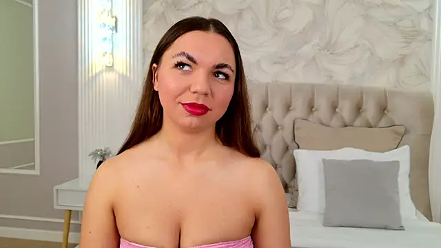 CamillaLarson online show from April 29, 3:10 am