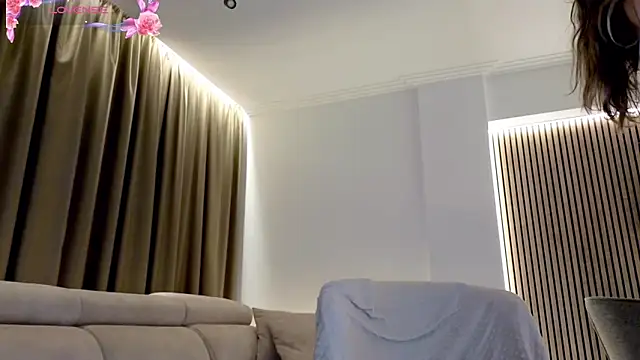 ReyaSophia online show from September 12, 8:42 pm