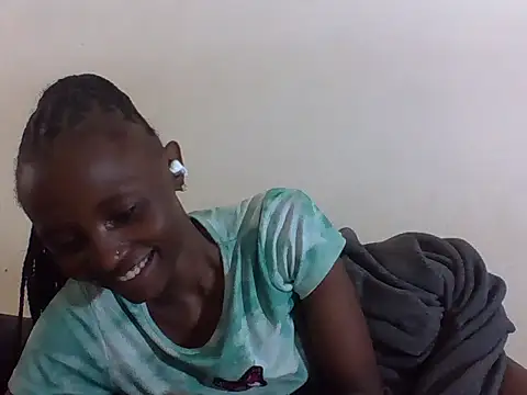 Snapshot of SexyNeedle22 chatting on November 15, 8:11 am SexyNeedle22 online show from November 15, 8:11 am