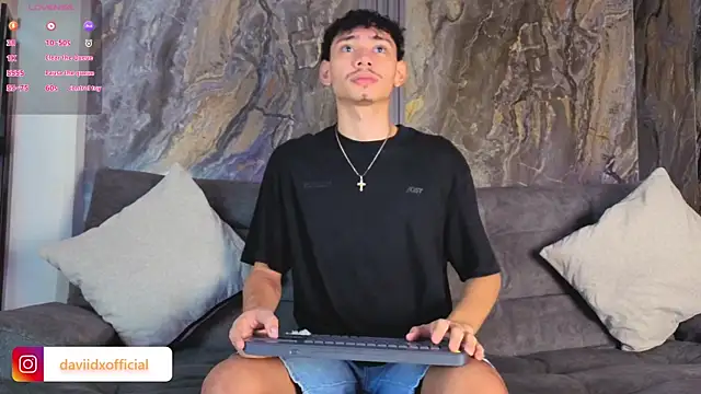 Snapshot of Daviid_laidd chatting on August 3, 2:00 pm Daviid laidd online show from August 3, 2:00 pm