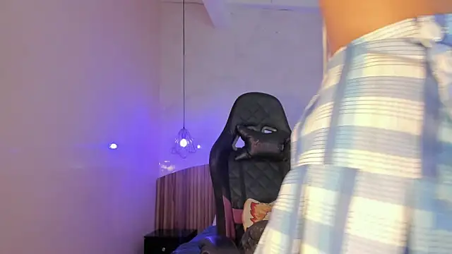 IamNayuta online show from February 4, 3:12 am