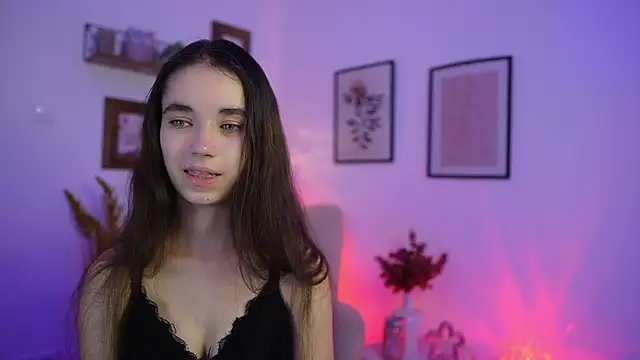 Snapshot of Gia_Paige18 chatting on November 20, 2:17 pm Gia Paige18 online show from November 20, 2:17 pm