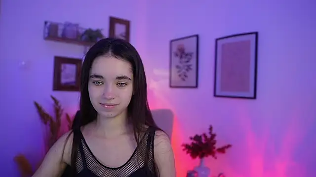 Snapshot of Gia_Paige18 chatting on November 28, 1:58 pm Gia Paige18 online show from November 28, 1:58 pm